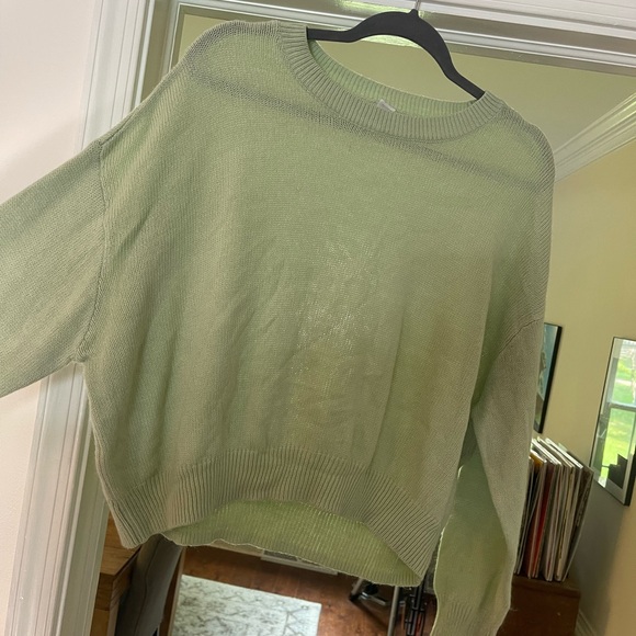 Basic Sweater - Picture 2 of 5
